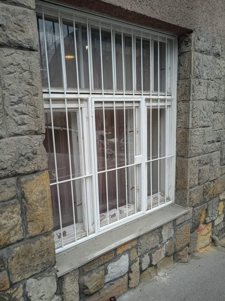 BDSTEEL munkák - lakatosmunkák, lépcsőépítés, fémszerkezetek